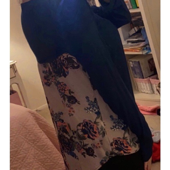 Flowy Top - Picture 2 of 4